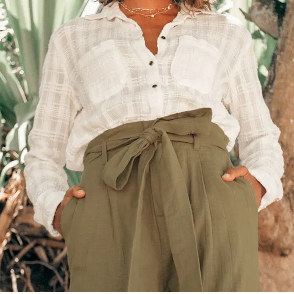 Billabong Cotton Green Cropped Paper-Bag Waist Pants - Picture 3 of 16
